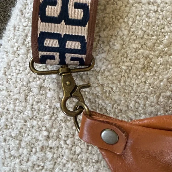 Brown Leather Belt Bag with Patterned Strap - Picture 7 of 8